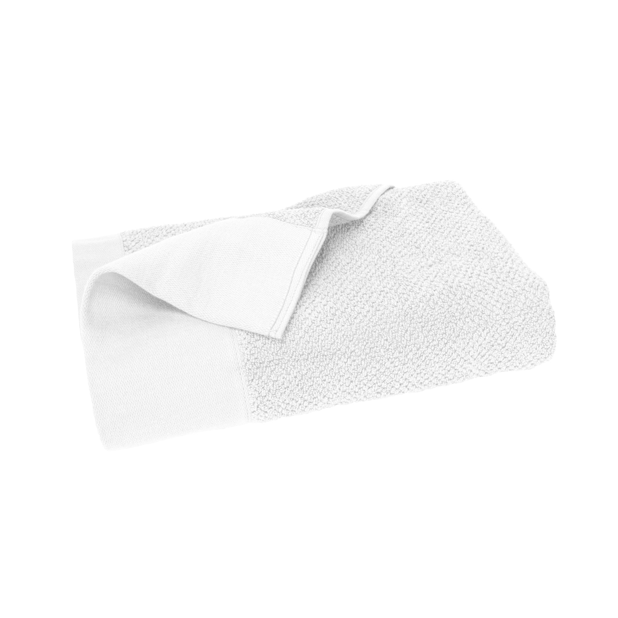 #colore_bianco candido