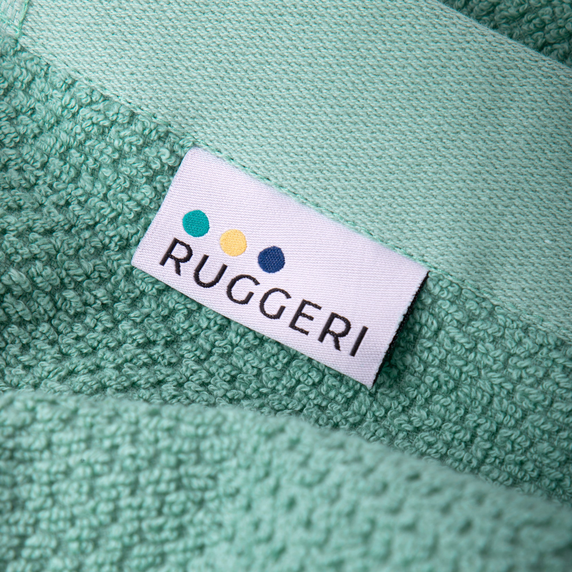 #colore_verde smeraldo