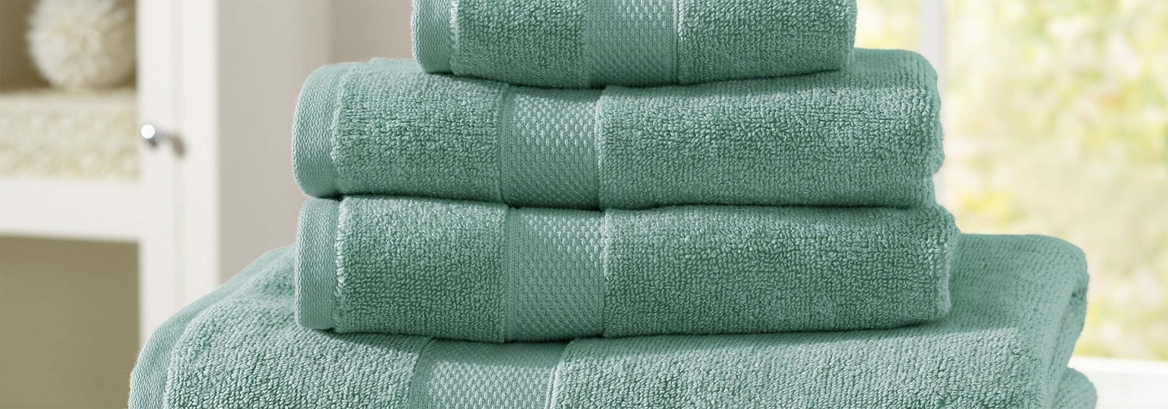 Set di quattro asciugamani da bagno 50x100 cm –